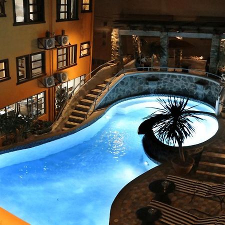 1775 Adriatico Suites Манила Екстериор снимка