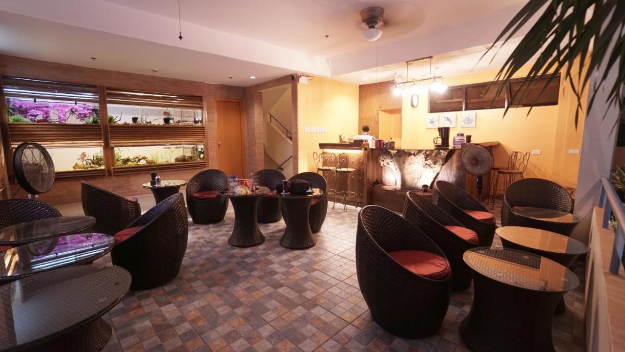 1775 Adriatico Suites Манила Екстериор снимка
