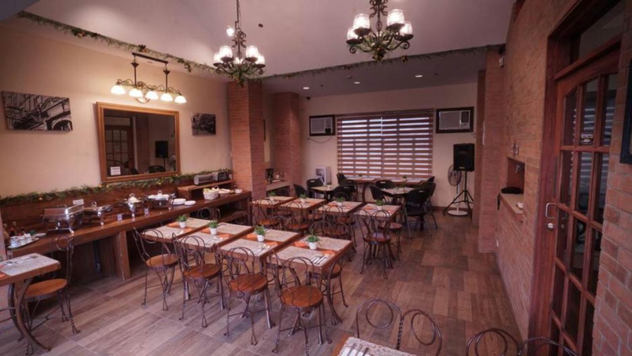 1775 Adriatico Suites Манила Екстериор снимка