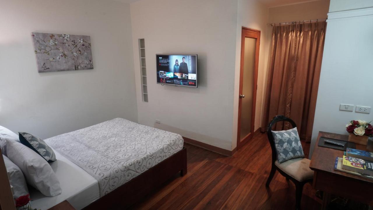 1775 Adriatico Suites Манила Екстериор снимка