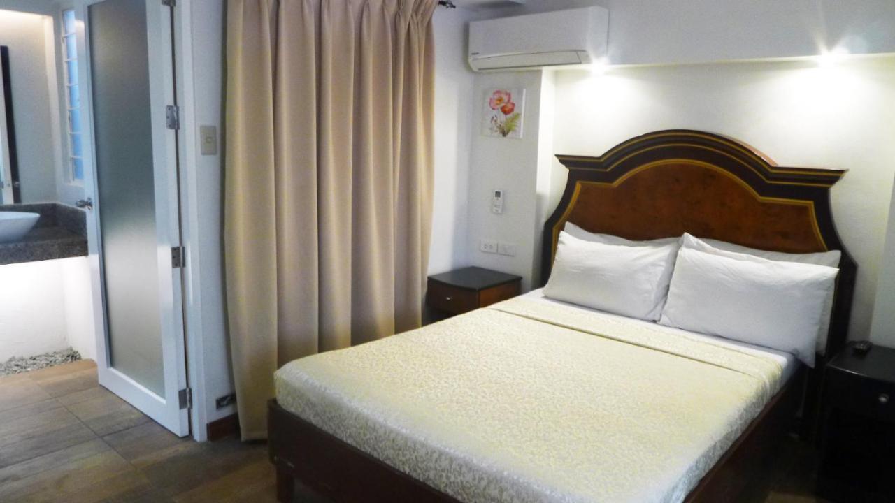 1775 Adriatico Suites Манила Екстериор снимка