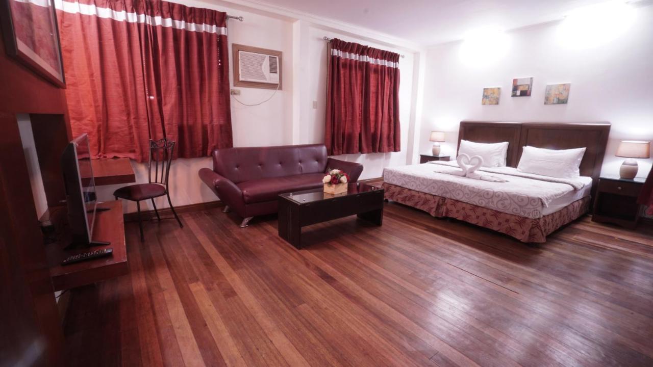 1775 Adriatico Suites Манила Екстериор снимка