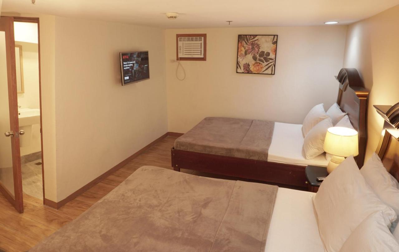 1775 Adriatico Suites Манила Екстериор снимка