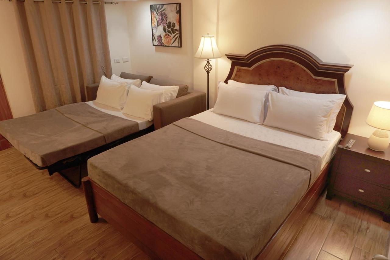 1775 Adriatico Suites Манила Екстериор снимка