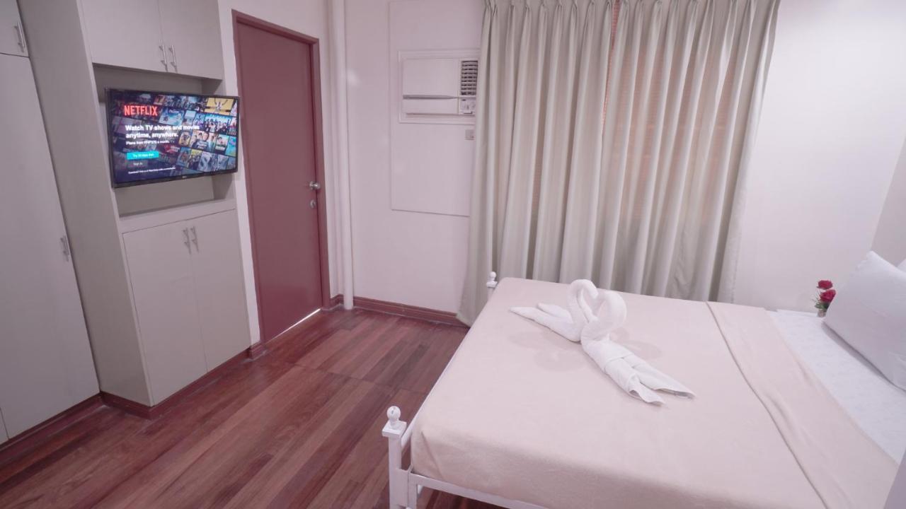 1775 Adriatico Suites Манила Екстериор снимка